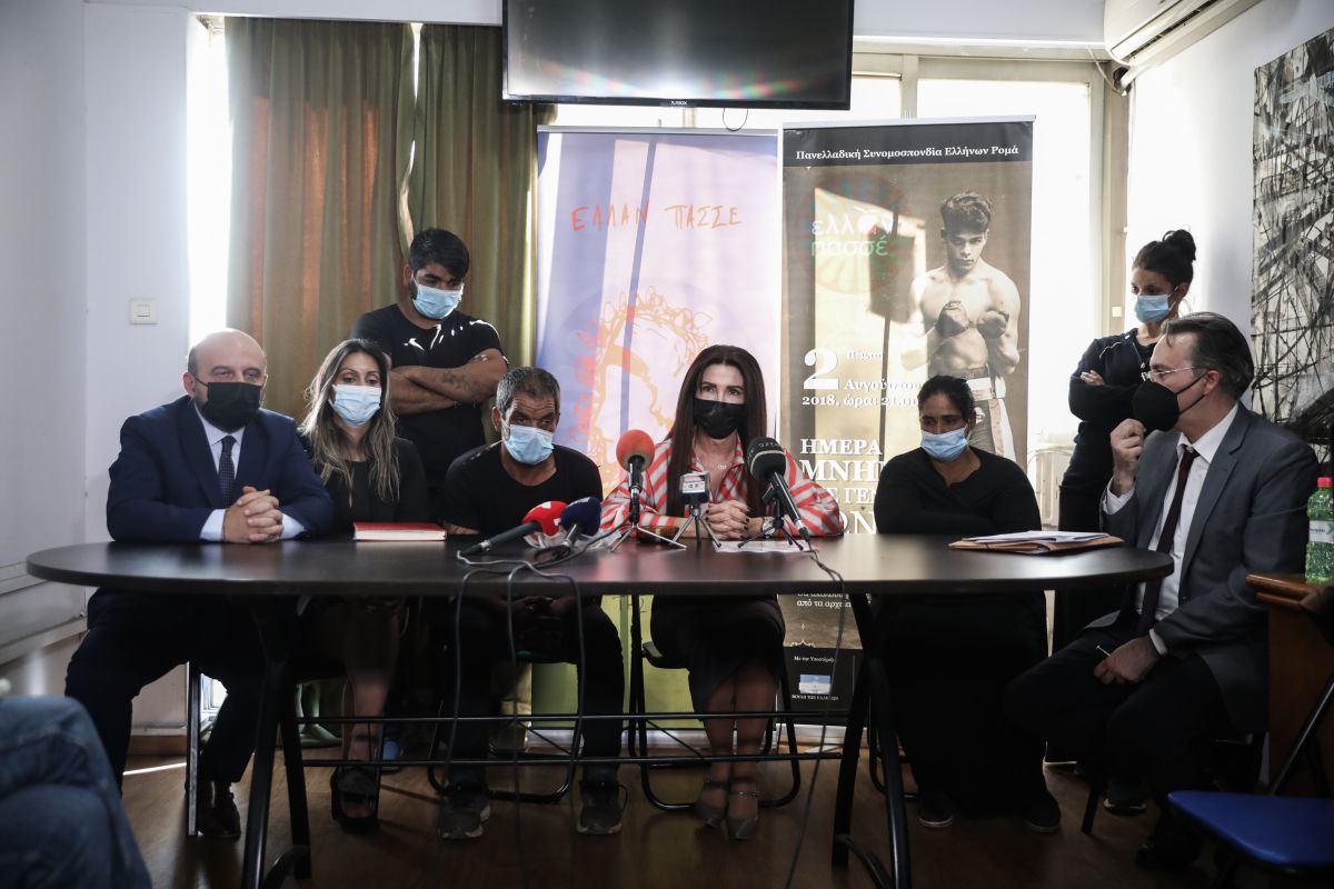 Πέραμα: Η συνέντευξη Τύπου της οικογένειας του 20χρονου