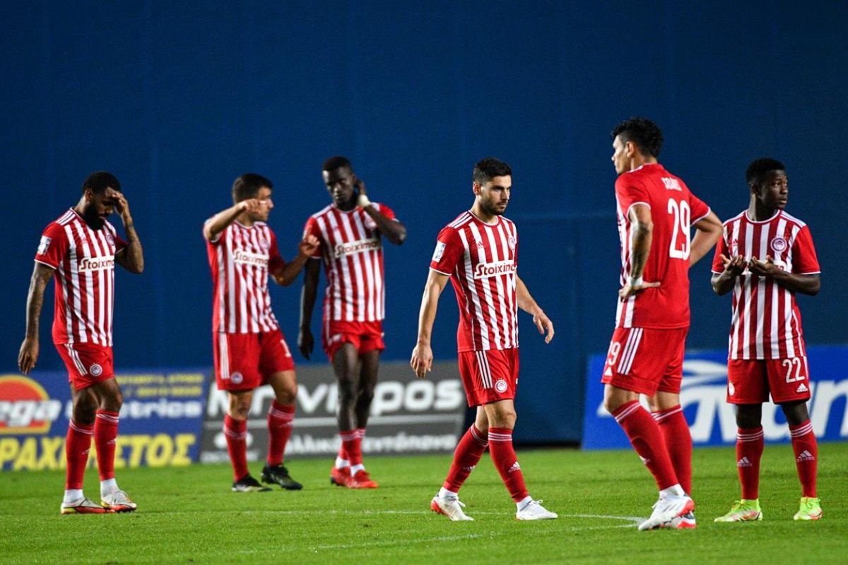 Βαθμολογία SuperLeague: Παραμένει δεύτερη η ΑΕΚ