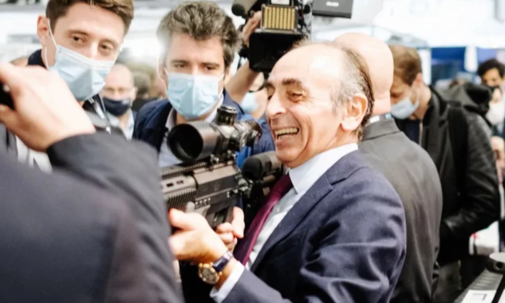 Γαλλία: Ατυχής πλάκα του ακροδεξιού Ζεμούρ