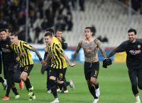 ΑΕΚ – Άρης 2-1: Παρέμεινε στις νίκες με Γιαννίκη στο τιμόνι