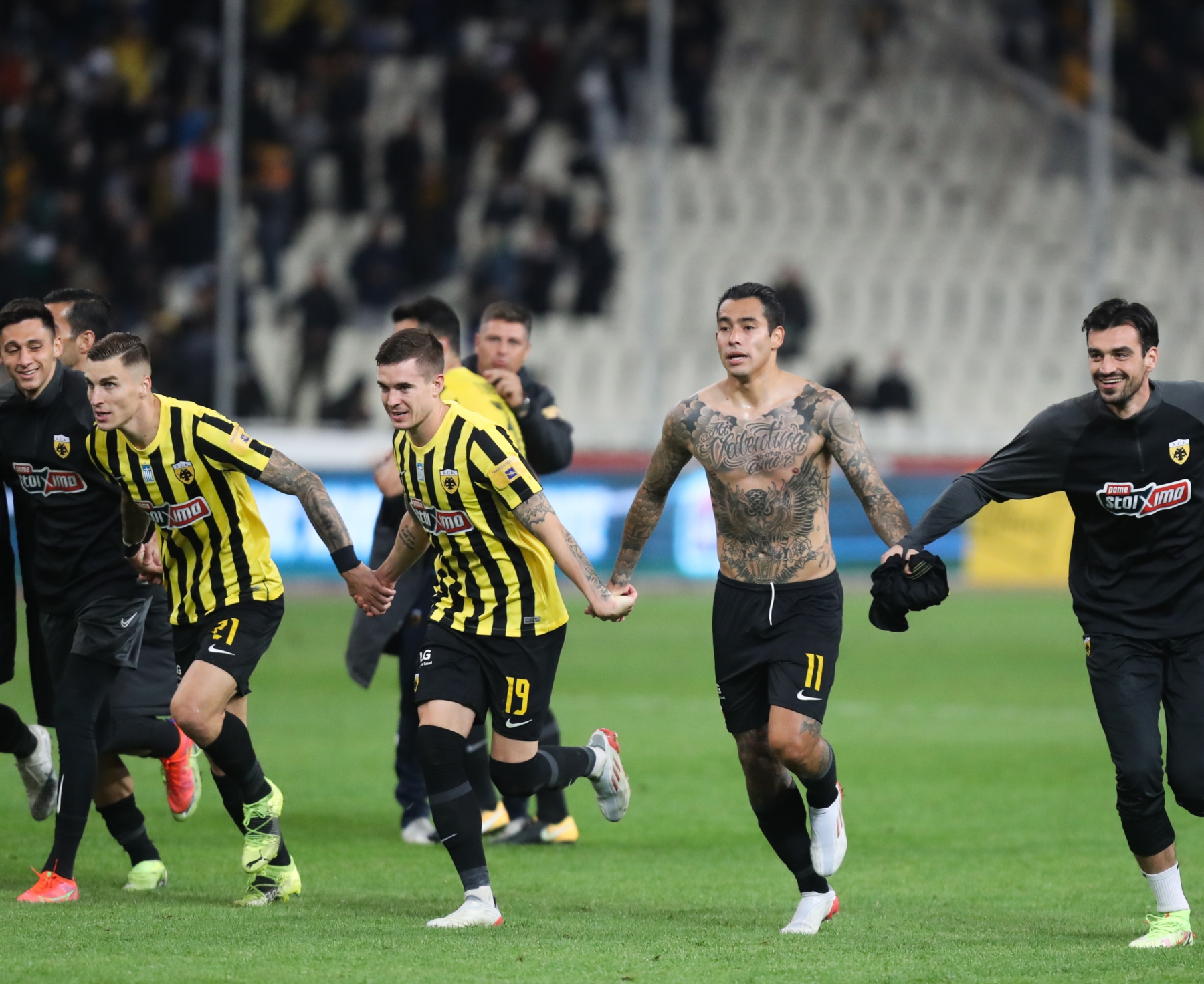 ΑΕΚ – Άρης 2-1: Παρέμεινε στις νίκες με Γιαννίκη στο τιμόνι
