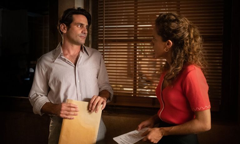 Άγριες Μέλισσες: Η ερωτική εξομολόγηση την οδηγεί στο διαζύγιο