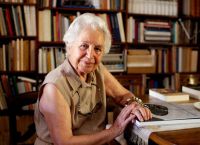 Πέθανε η αρχαιολόγος Έβη Τουλούπα