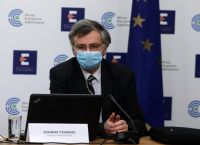 Σωτήρης Τσιόδρας: Πρόβλεψη για 800 διασωληνωμένους στις 13 Δεκεμβρίου