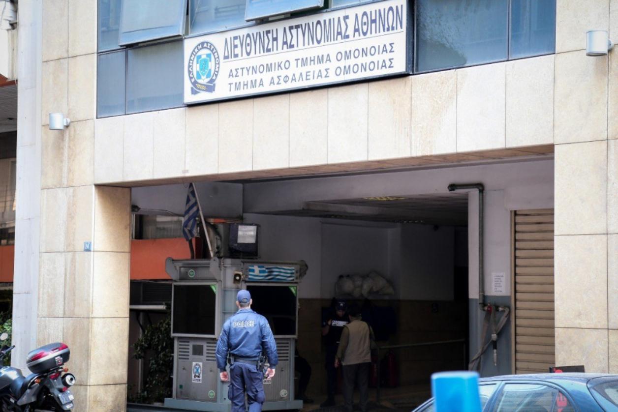 Θεοδωρικάκος: Τι αναφέρει για το κλείσιμο του αστυνομικού τμήματος Ομονοίας