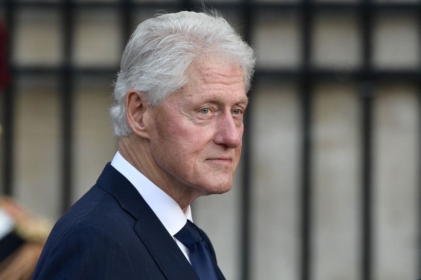 Bill Clinton: Στην εντατική με λοίμωξη ουροποιητικού