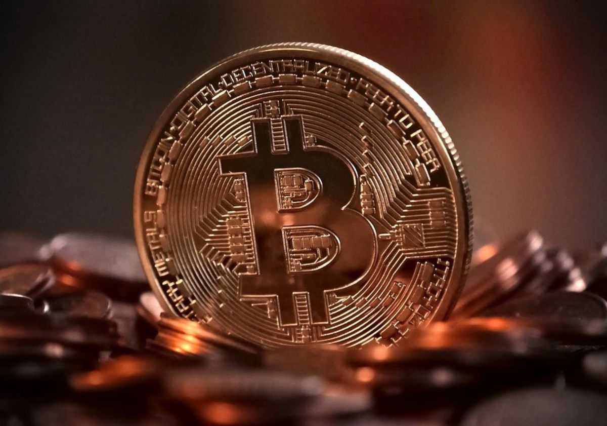 Bitcoin: Με κέρδη 63% έκλεισε το 2021