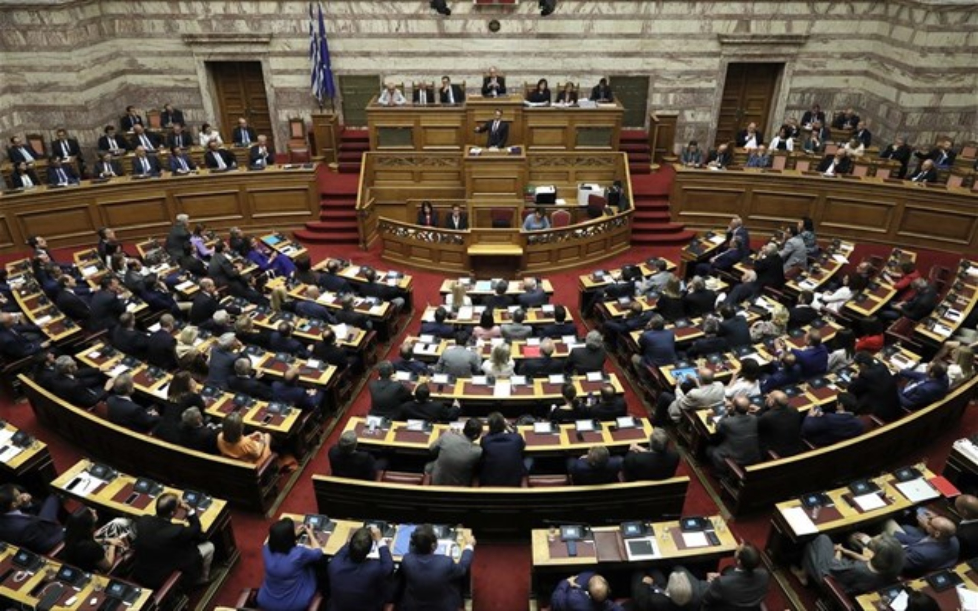 Βουλή: Ονομαστική ψηφοφορία με αντιπαράθεση για την αμυντική συμφωνία με Γαλλία