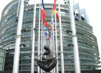 Ευρωπαϊκό Κοινοβούλιο: Σε πρώτο πλάνο να μειωθούν οι επιζήμιες φορολογικές πολιτικές