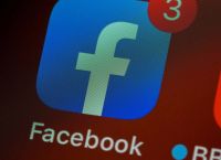 Facebook: Έντονη φημολογία πως η εφαρμογή αλλάζει όνομα