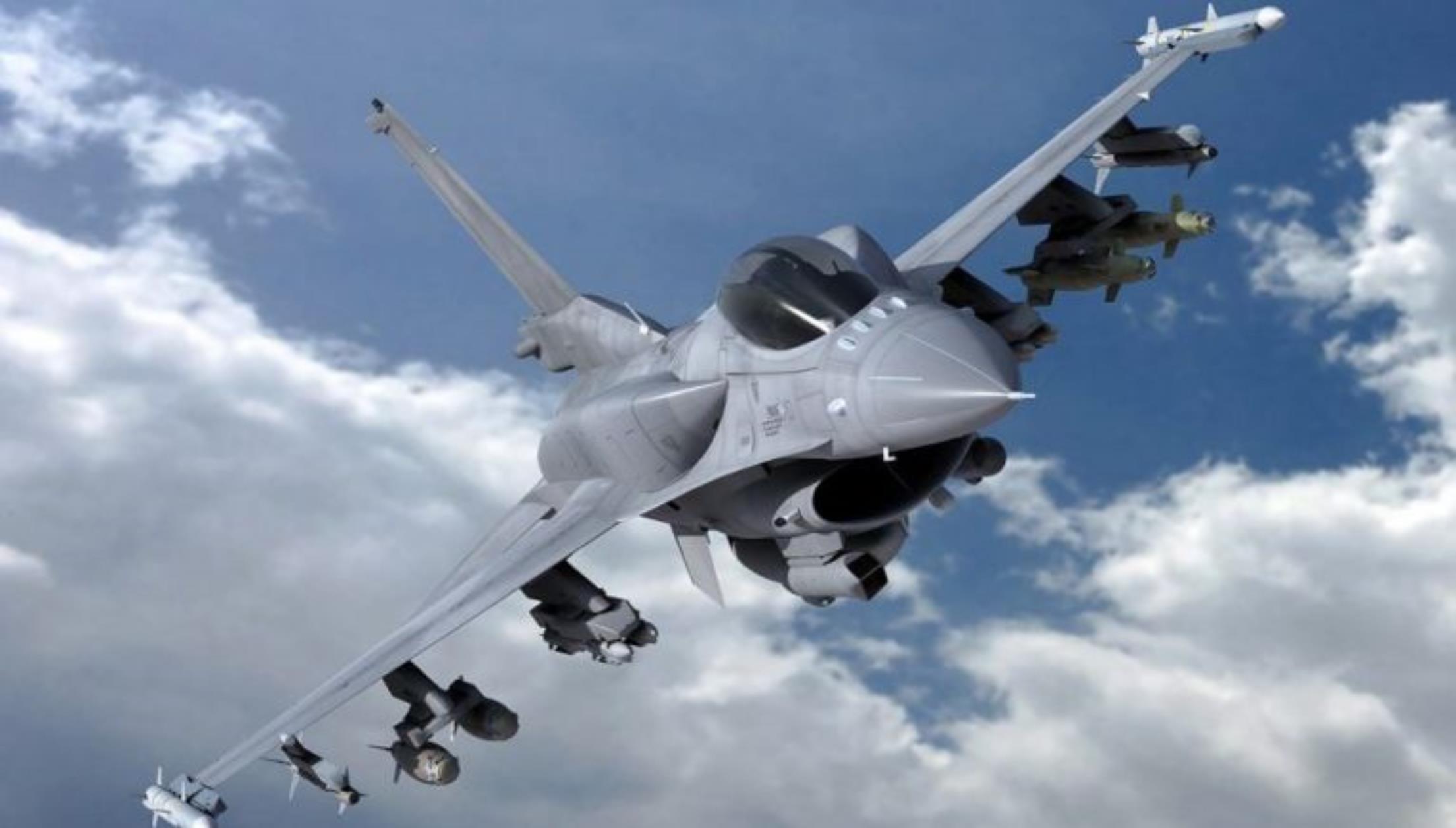 Τουρκία: Εάν οι ΗΠΑ παγώσουν την αγορά των F-16 θα στραφούμε προς Su-35 και Su-57