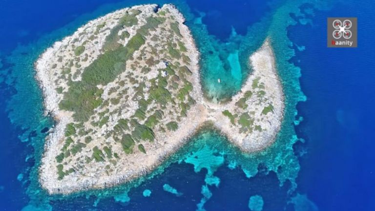 Φονιάς: Αυτό είναι το ελληνικό νησί με το ανατριχιαστικό όνομα