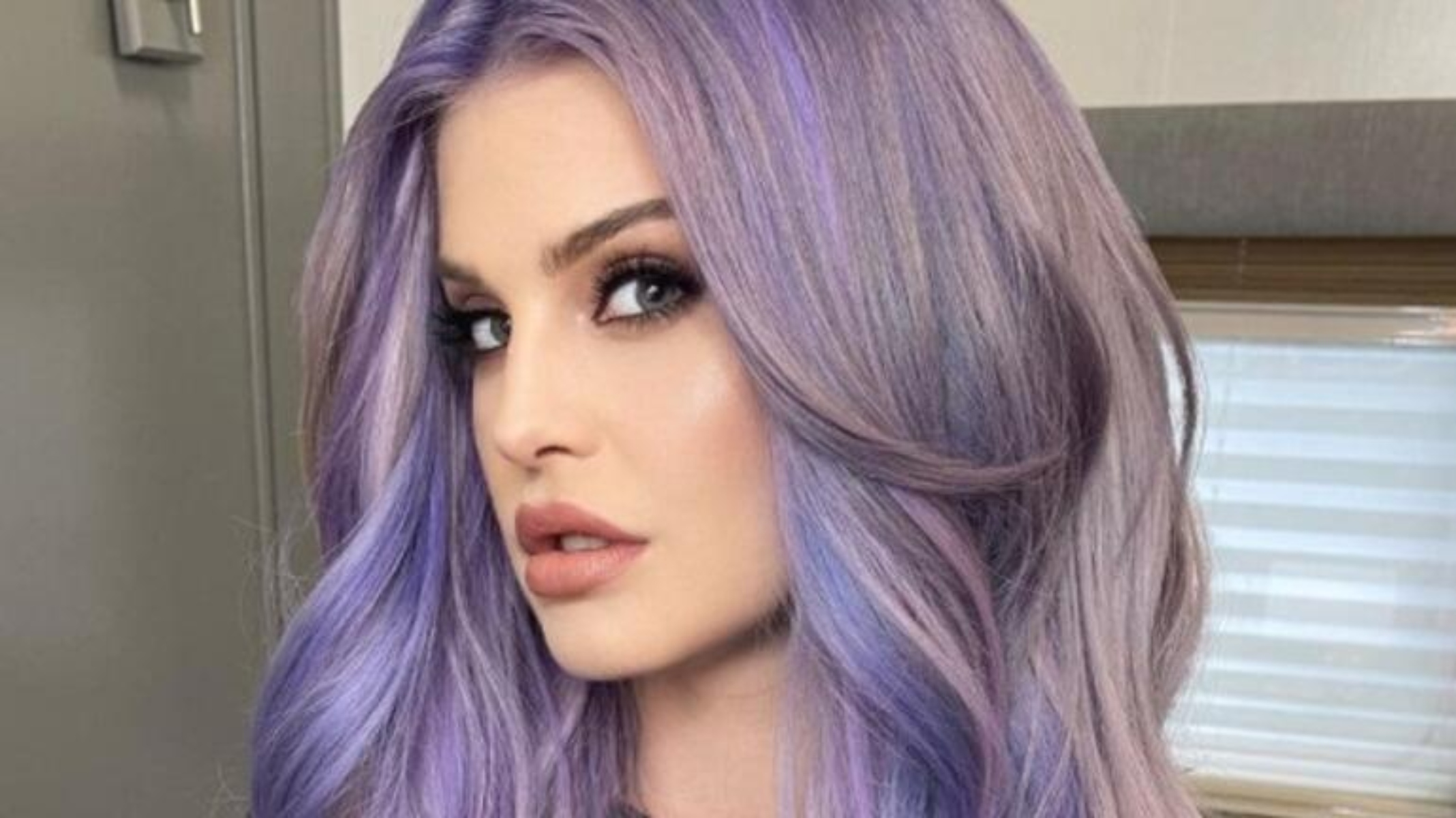 Kelly Osbourne: Έκλεισε 5 μήνες χωρίς αλκοόλ και το γιορτάζει
