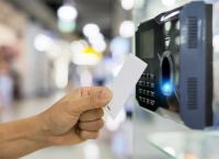 Ψηφιακή κάρτα εργασίας: Πως θα λειτουργεί και πότε θα τεθεί σε εφαρμογή