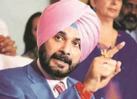 Navjot Singh Sidhu: Ένας ασυνήθιστος πολιτικός Navjot Singh Sidhu: Ένας ασυνήθιστος πολιτικός