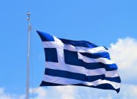 Ελληνική σημαία: Γιατί είναι κυανόλευκη, γιατί έχει 9 λωρίδες