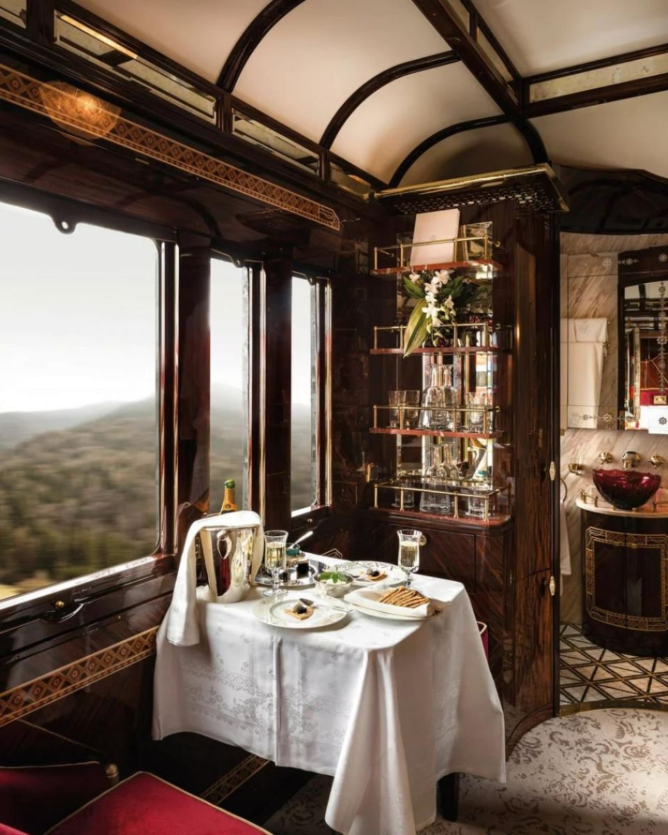Orient Express: Το τρένο-θρύλος με τα βαγόνια «έργα τέχνης»