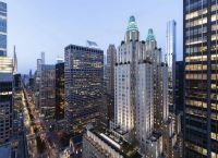 Waldorf Astoria: Ανακαινίζεται το ξενοδοχείο – «σπίτι» των διασήμων στις ΗΠΑ Waldorf Astoria: Ανακαινίζεται το ξενοδοχείο – «σπίτι» των διασήμων στις ΗΠΑ