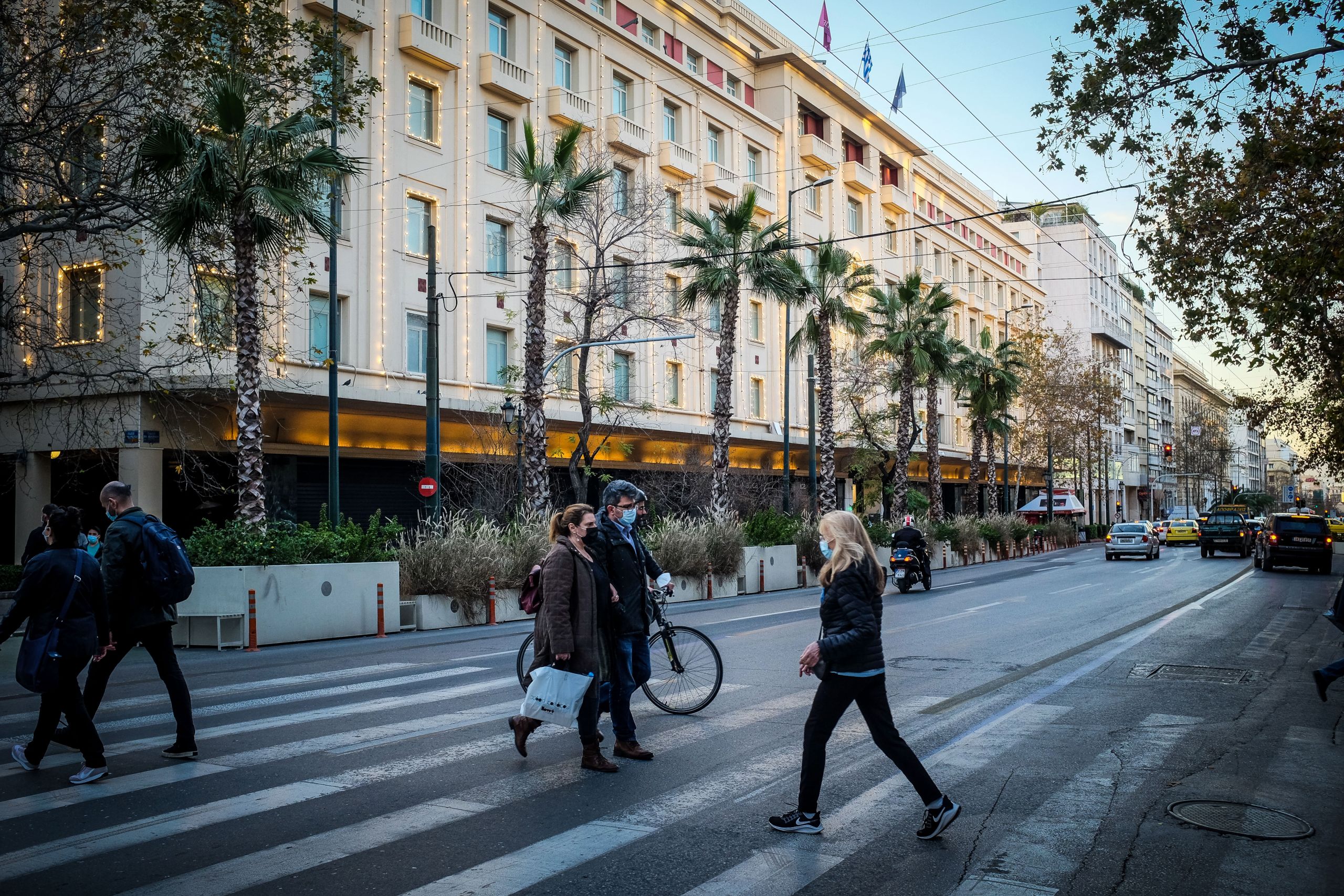 Νέα μέτρα: Πού θα μπαίνουν και που όχι οι ανεμβολίαστοι