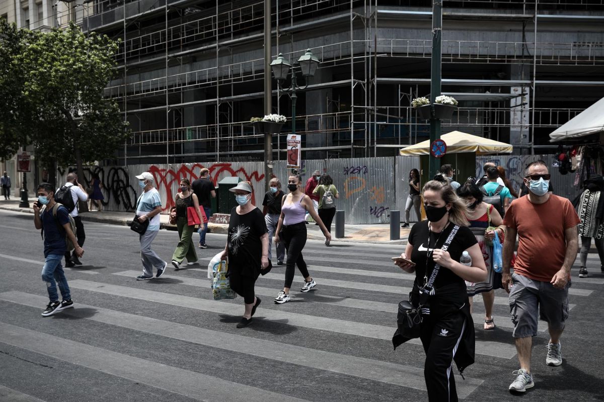 Νέα μέτρα: 10 «μπλόκα» για τους ανεμβολίαστους – Σενάρια ολοκληρωτικού αποκλεισμού τους στην εστίαση