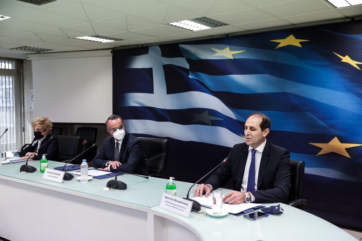 Σταϊκούρας για φορολογικά κίνητρα: Η Ελλάδα ανακάμπτει ισχυρά από την υγειονομική κρίση
