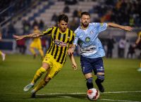 Απόλλων – ΑΕΚ 2-2: Πρώτη απώλεια για τον Γιαννίκη