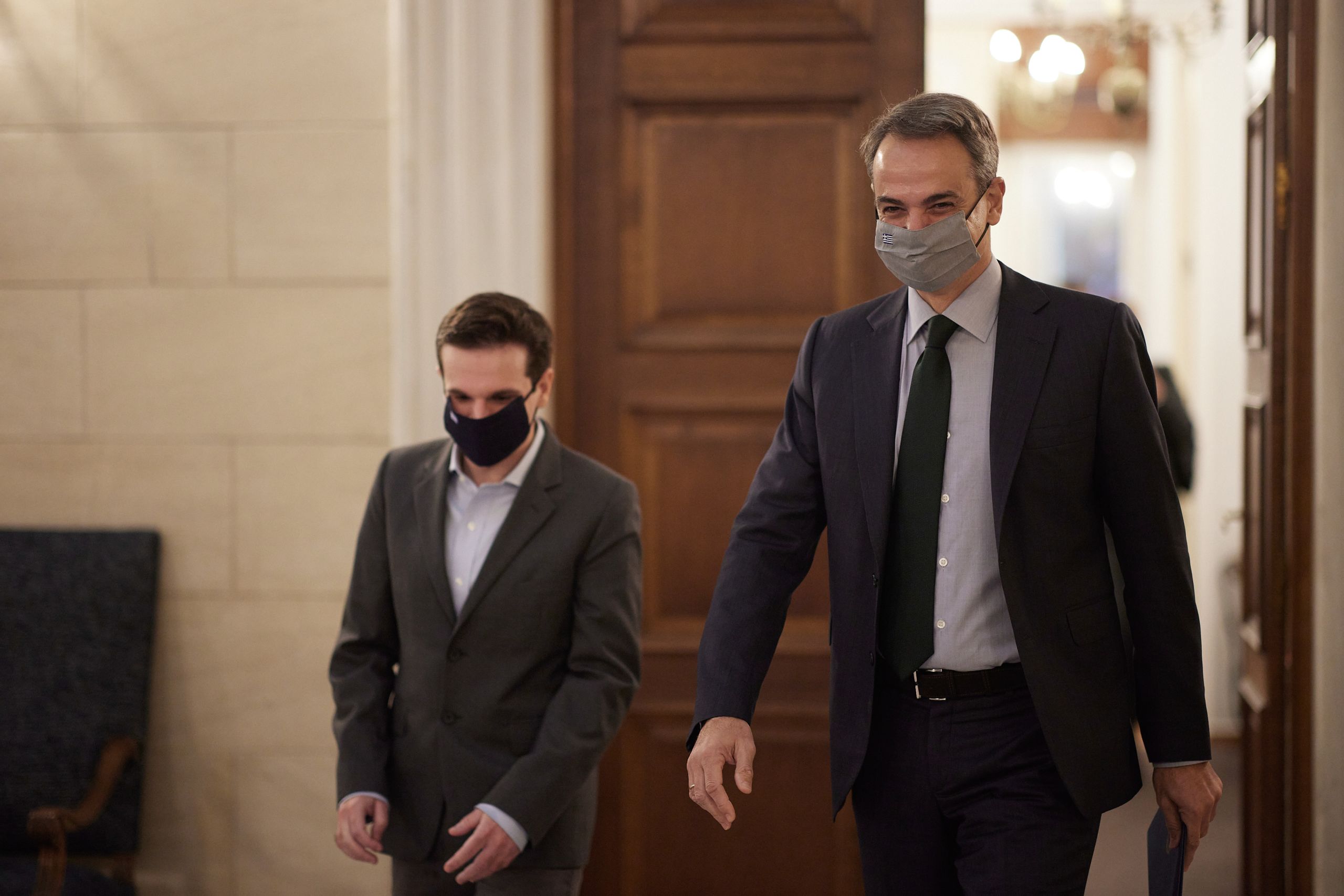 Κυριάκος Μητσοτάκης: Ποιος είναι ο 26χρονος Κωνσταντίνος που τον συνόδευε