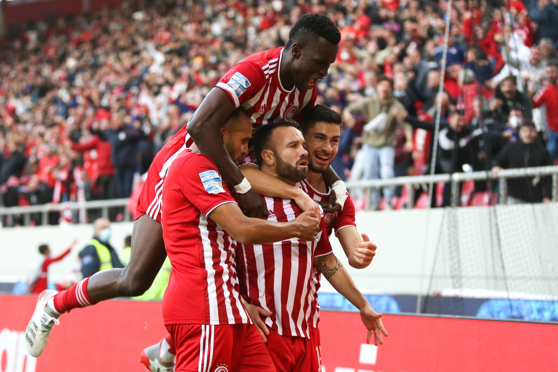 Super League 1: Ο Ολυμπιακός κέρδισε σε ματς θρίλερ το Βόλο