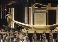 Αίγυπτος: Σε μια τελετή αποκαλύφθηκε αρχαίος δρόμος με 1.000 σφίγγες, θαμμένος κάτω από την άμμο