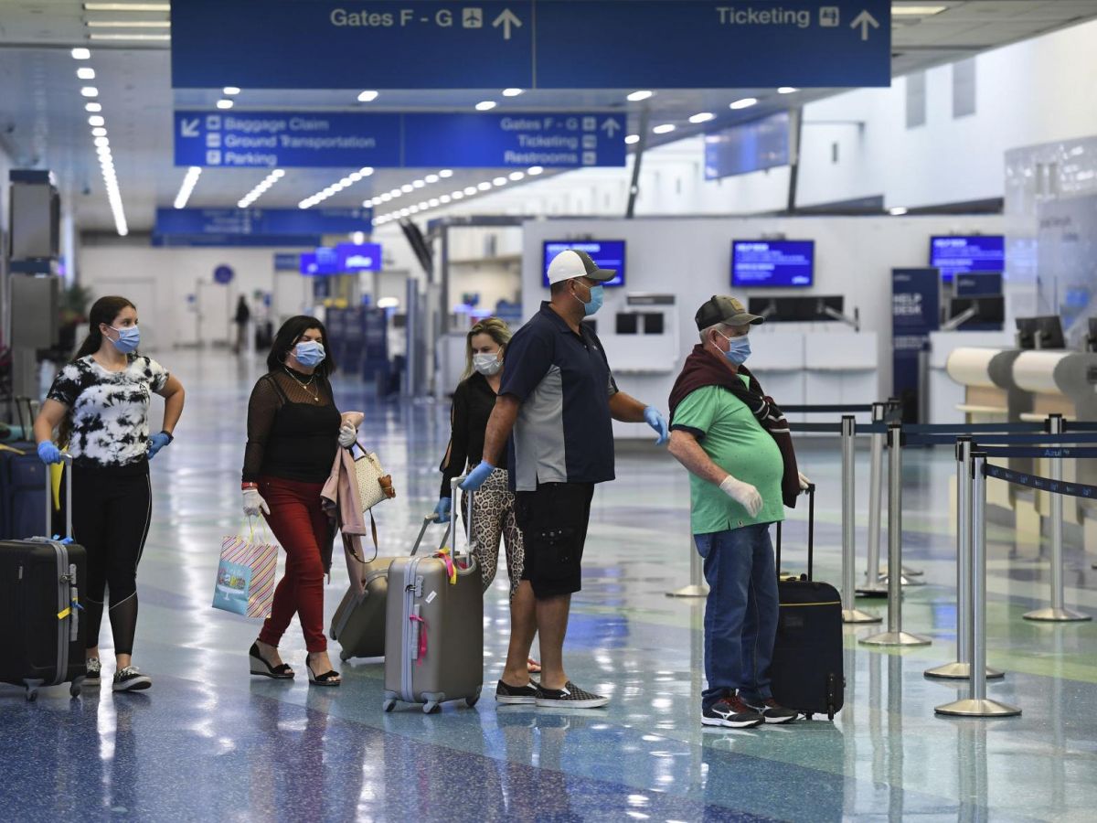 Παραλλαγή Όμικρον: Φημολογείται πως προήλθε από φορέα του HIV