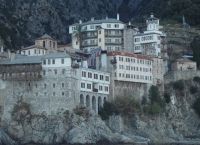 Άγιο Όρος: Παρέμβαση εισαγγελέα για fake news από αντιεμβολιαστές μοναχούς