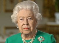 Μήνυμα Ελισάβετ μετά τις φήμες για την υγεία της: Κανείς δεν μπορεί να σταματήσει τον χρόνο