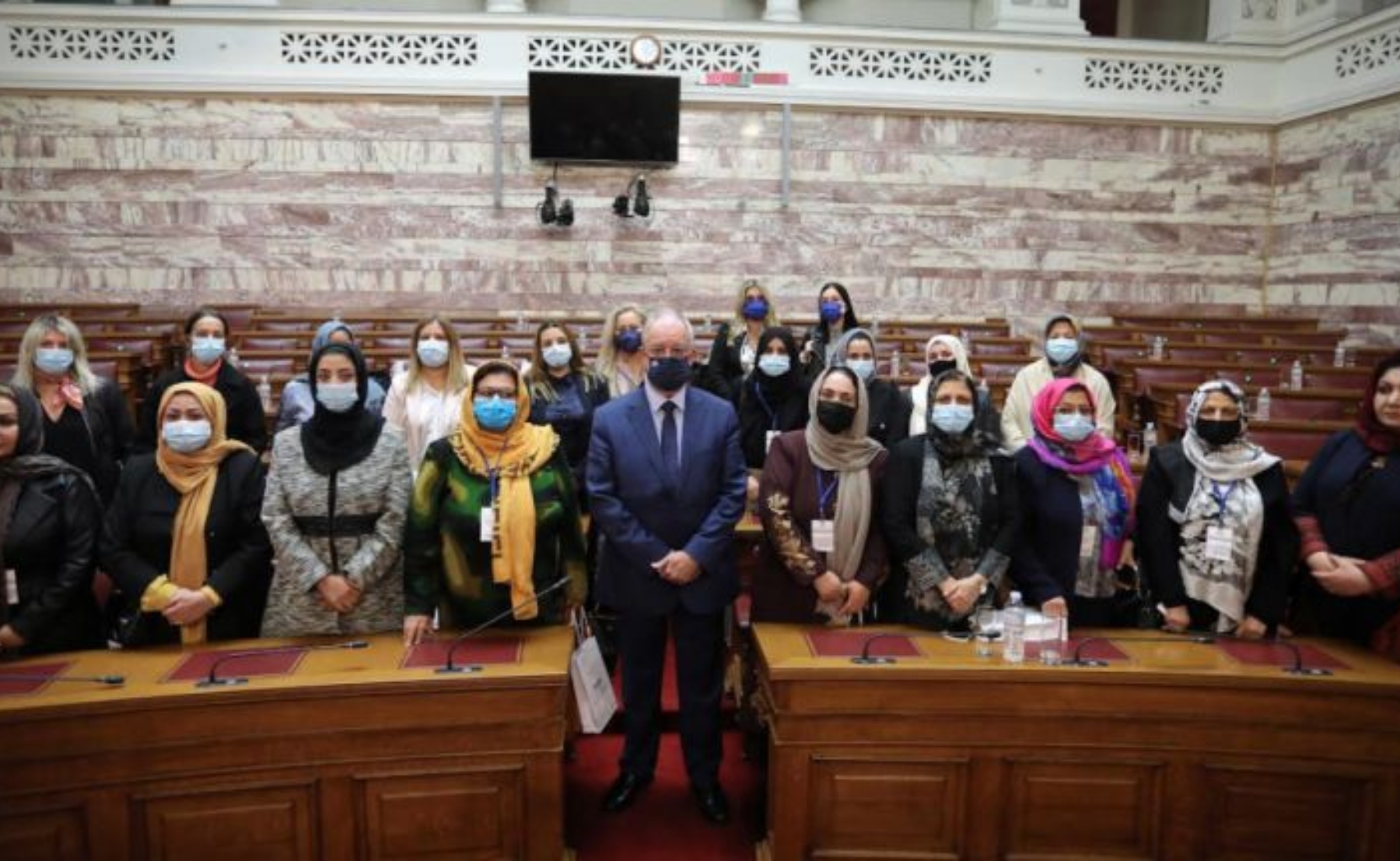 Βουλή: Γυναίκες από το Αφγανιστάν στο κοινοβούλιο