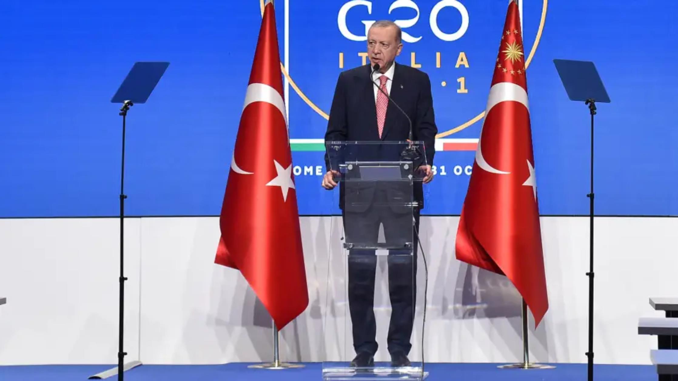 Ερντογάν: Ξέχασε τι ήθελε να πει, φόβοι για την υγεία του