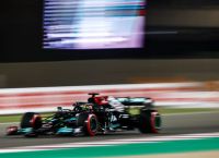 F1 Qatar: «Βασιλιάς» ο Χάμιλτον – Εντυπωσιακός ο Αλόνσο F1 Qatar: «Βασιλιάς» ο Χάμιλτον – Εντυπωσιακός ο Αλόνσο
