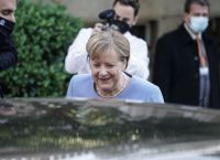 Μέρκελ: Εγώ θα διαβάσω – εσείς θα συνηθίσετε την απουσία μου