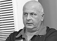 Πέθανε ο Στράτος Κωσταλάς