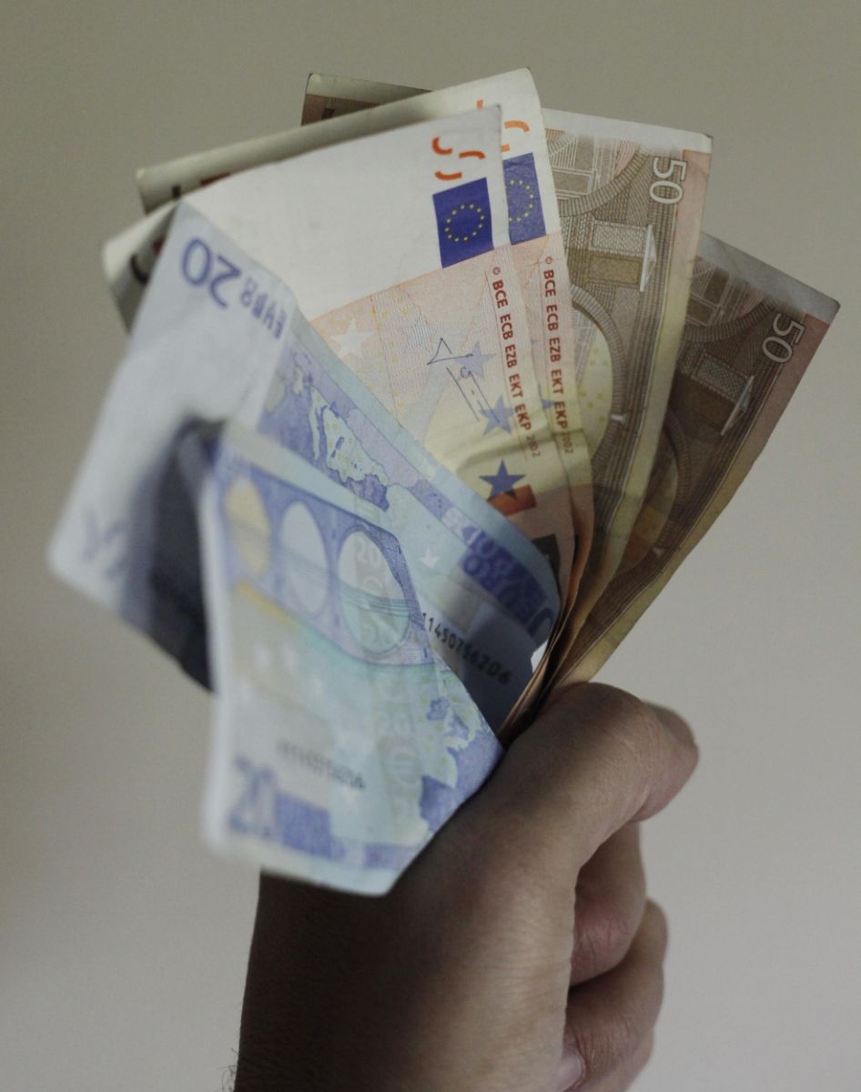 ΟΑΕΔ ειδικό εποχικό βοήθημα: Αιτήσεις για ενίσχυσης έως 1,016 ευρώ