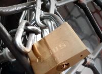 Λουκέτο» για 60 μέρες σε νυχτερινό μαγαζί στο Γκάζι – Εντοπίστηκαν πελάτες χωρίς πιστοποιητικά