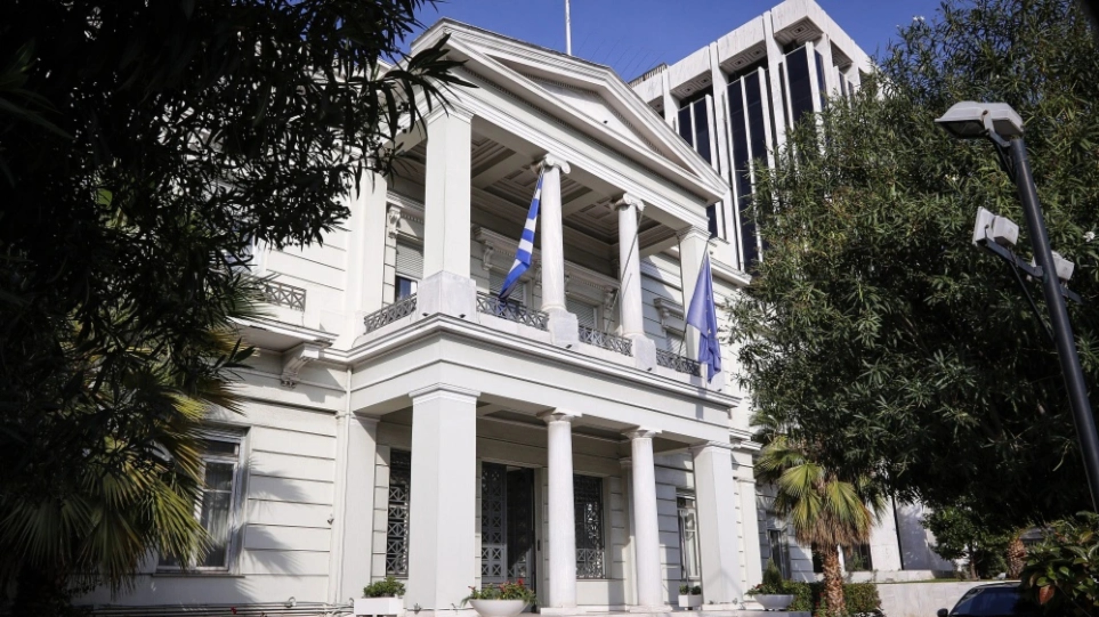 ΥΠΕΞ: Η Ελλάδα καταδικάζει την απόπειρα δολοφονίας κατά του πρωθυπουργού του Ιράκ