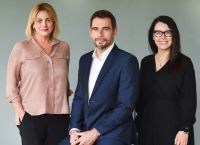 Coca-Cola Τρία Έψιλον: Ενδυναμώνει την ομάδα με τρία διοικητικά στελέχη Coca-Cola Τρία Έψιλον: Ενδυναμώνει την ομάδα με τρία διοικητικά στελέχη