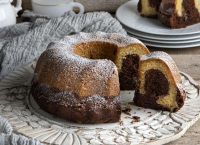 Κέικ: Πως να το βγάλετε από τη φόρμα χωρίς να σπάσει