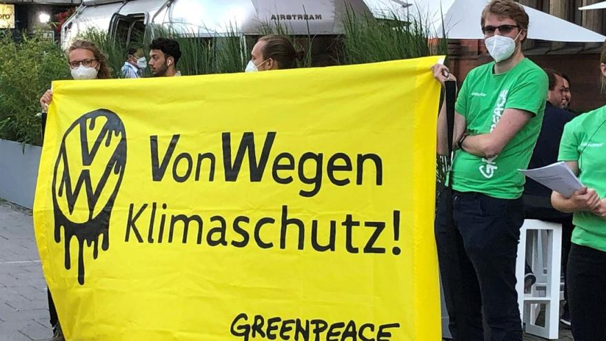 Greenpeace: Προσέφυγε εναντίον της Volkswagen