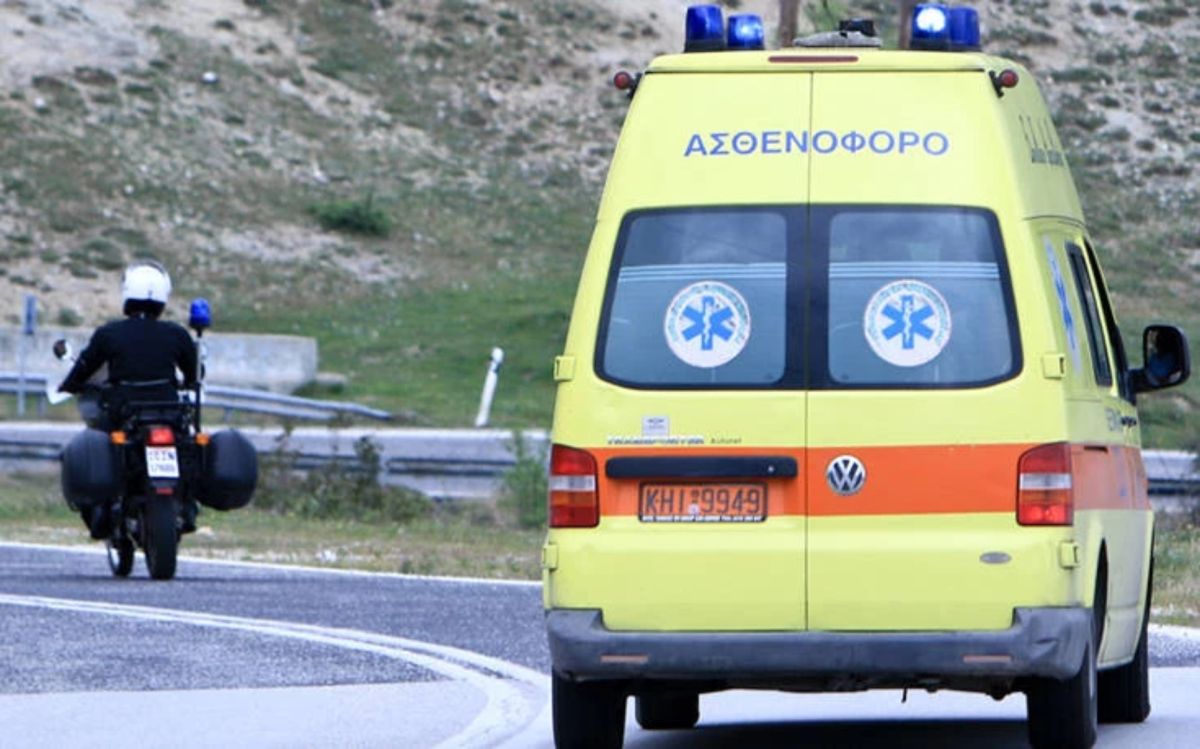 Μεταμόρφωση: Στις φλόγες εκτυλίχθηκε ασθενοφόρο του ΕΚΑΒ