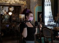 Νέα μέτρα: Αυτά είναι τα 10 «μπλόκα» στους ανεμβολίαστους από Δευτέρα