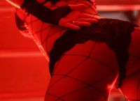 Αθήνα: Μαστροποί φυλάκισαν και εξέδιδαν κοπέλα για να ξεπληρώσει χρέος της