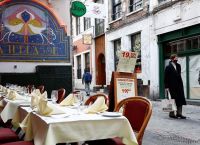 Κορωνοϊός: Το Βέλγιο εξετάζει κλείσιμο των νυχτερινών κέντρων