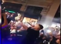 Light: Απίστευτος συνωστισμός σε εκδήλωση που τραγουδούσε ο τράπερ