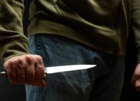 Θεσσαλονίκη: 50χρονος μαχαίρωσε τη γυναίκα του και τον 19χρονο γιο της Θεσσαλονίκη: 50χρονος μαχαίρωσε τη γυναίκα του και τον 19χρονο γιο της