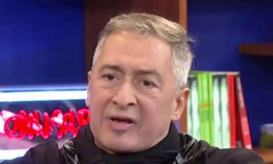 Γιώργος Ψάλτου: Ο Φιλιππίδης με χτύπαγε με το ακουστικό στον ώμο μου